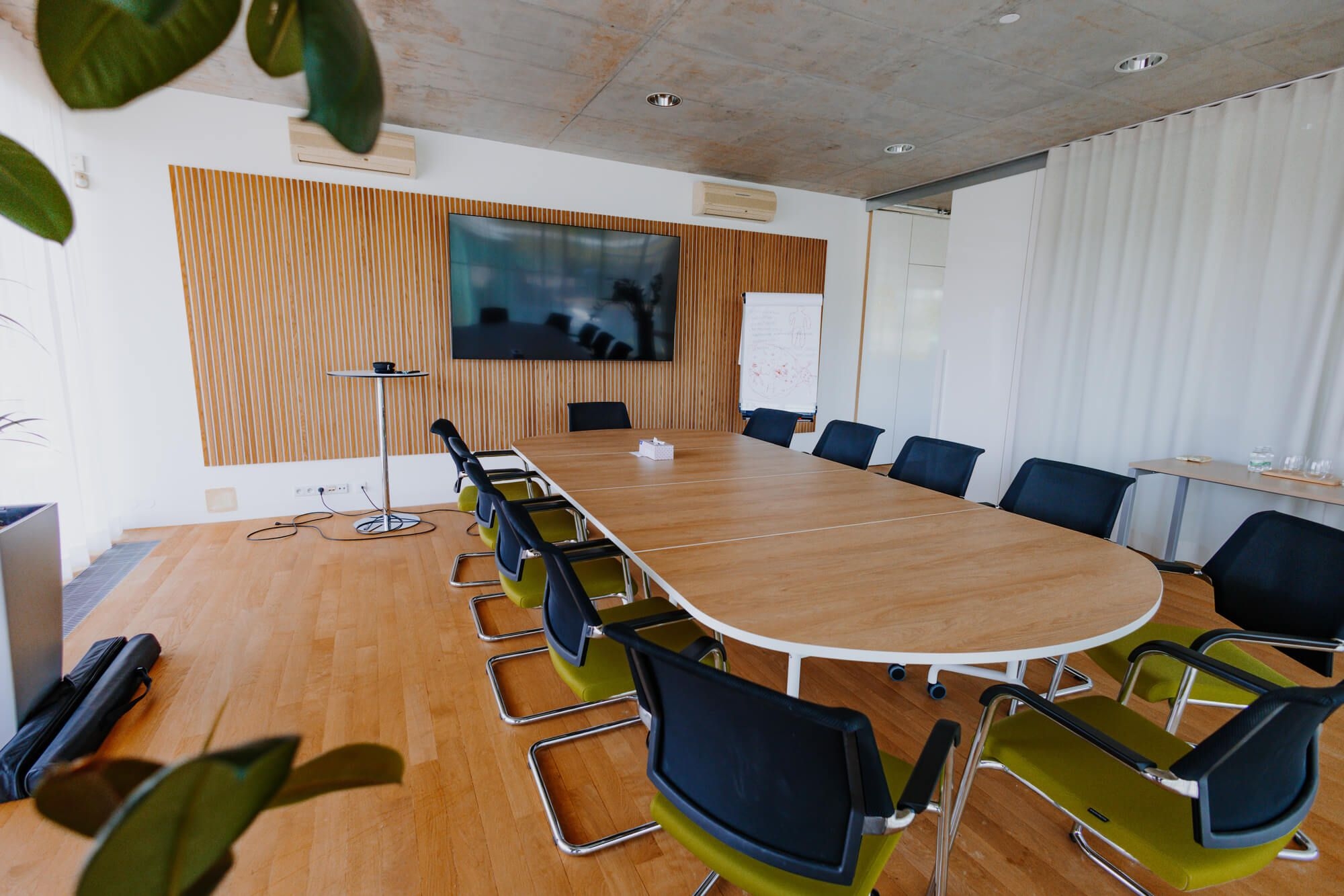 NEOMED Rekonstrukce kanceláří