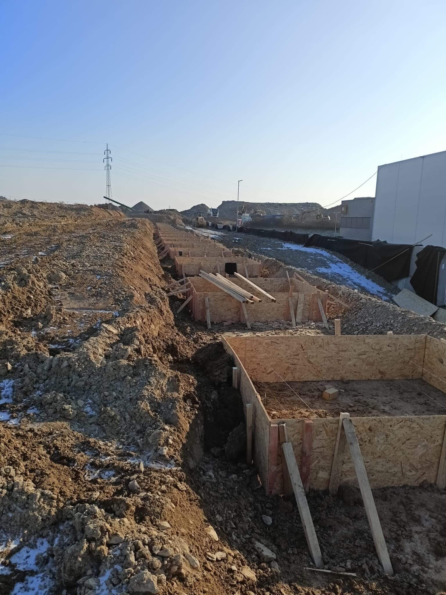 CT Park Kvasiny Založení výstavby haly 9