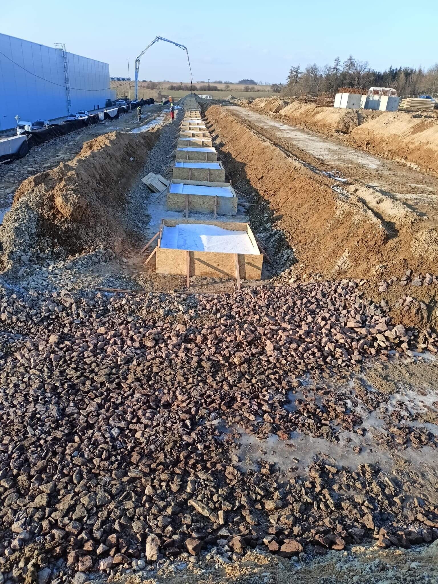 CT Park Kvasiny Založení výstavby haly 6